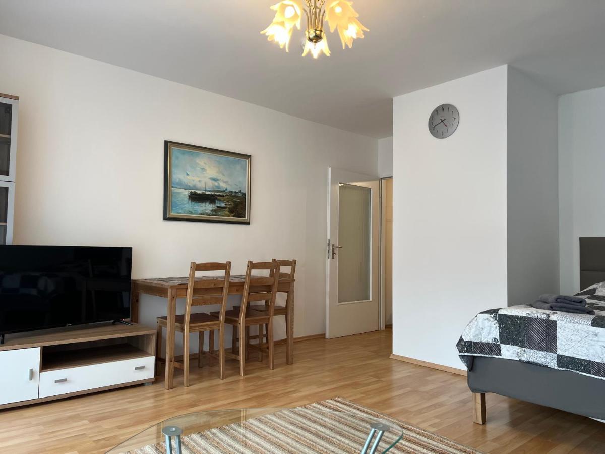 Ferienwohnung Am Konigsplatz Аугсбург Екстериор снимка